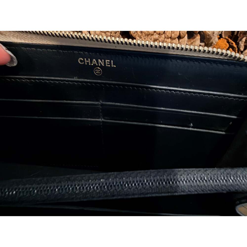 Chanel Bi-Color Zip-Around Wallet - Picture 9 of 14